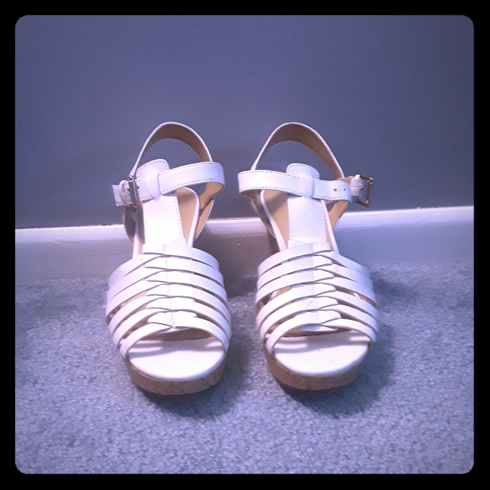 White wedges